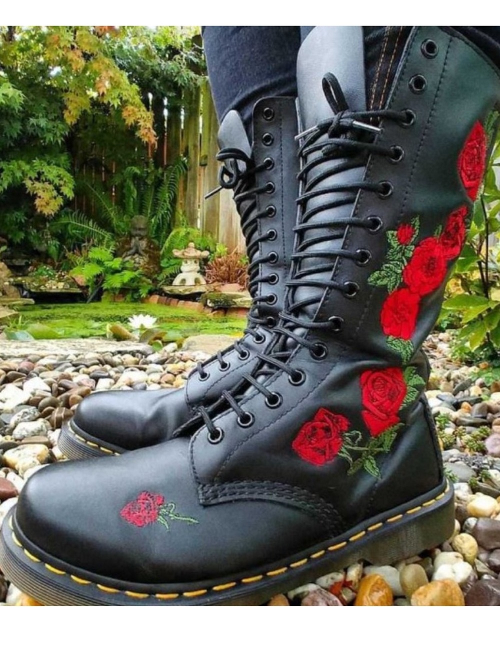 Doc Marten 1914 Vonda Mono Embroidered Rose Floral 14 Eye Black Red Combat Boots - Picture 16 of 16